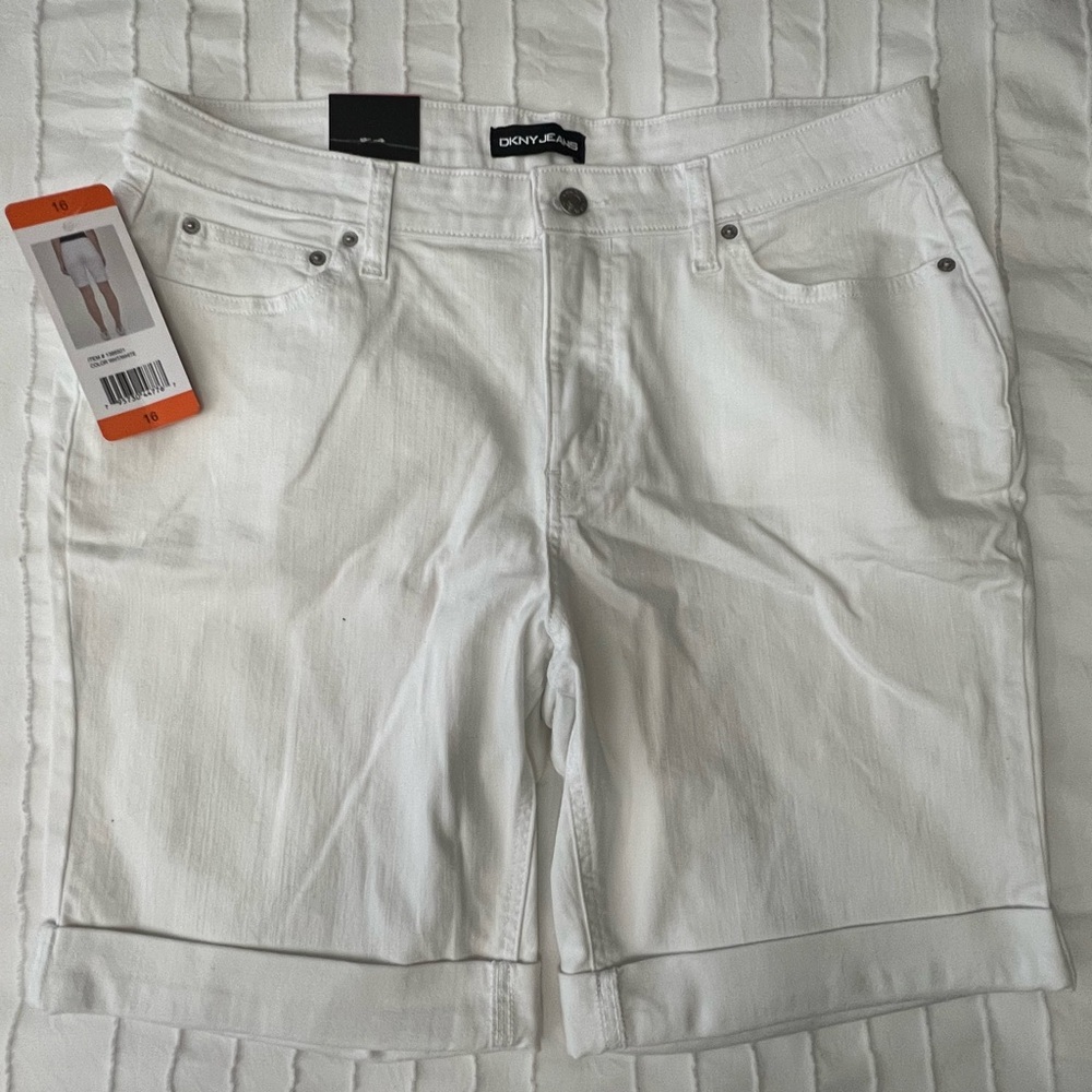 DKNY White Women's Shorts